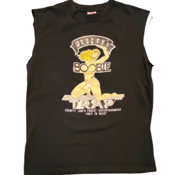 Vintage (Y2K) (Strip Club) Wesley’s Boobie Trap Shirt
